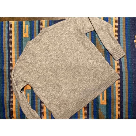 MTWTFSS Weekday Manama Sweater - Picture 2 of 8